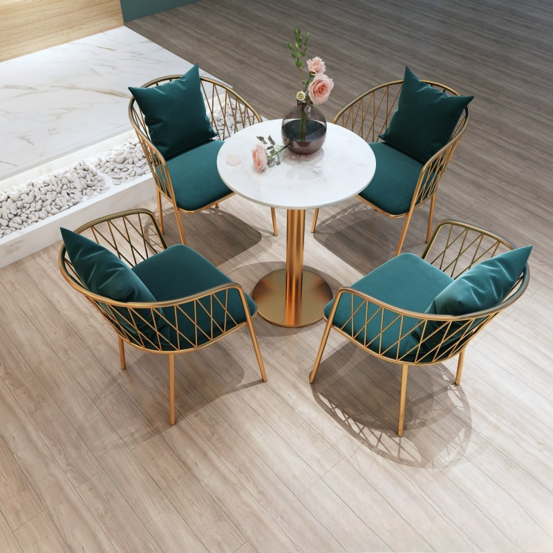 طاولات وكراسي استراحة فاخرة عل - مراجعة Coffee Tea And Company وسعره